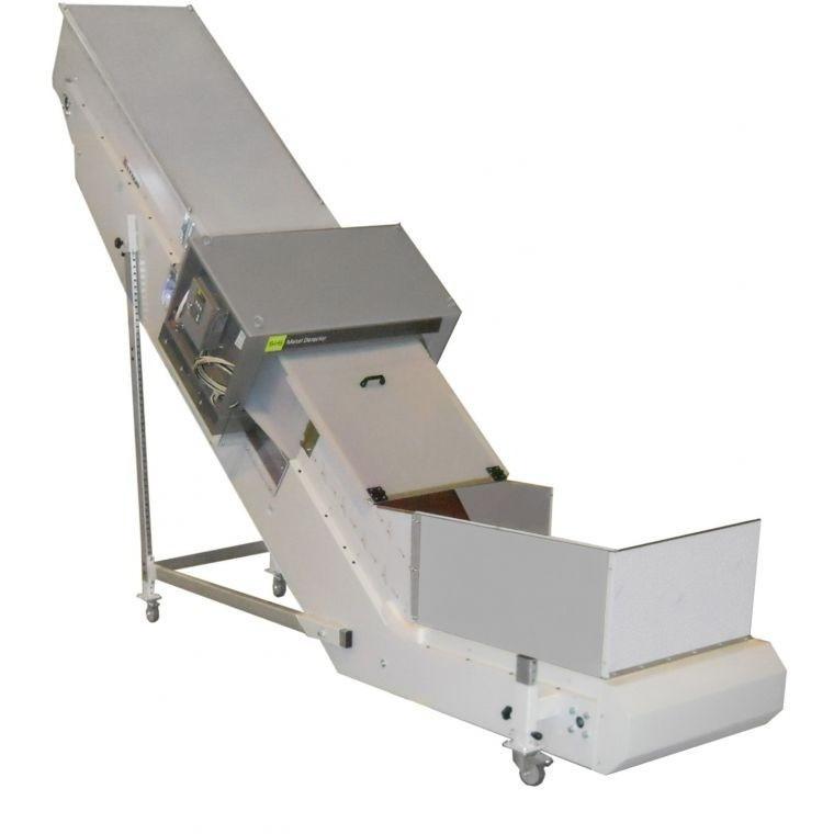 Inclined/Horizontal Conveyor with Painted Steel Frame - Plastics Solutions USA